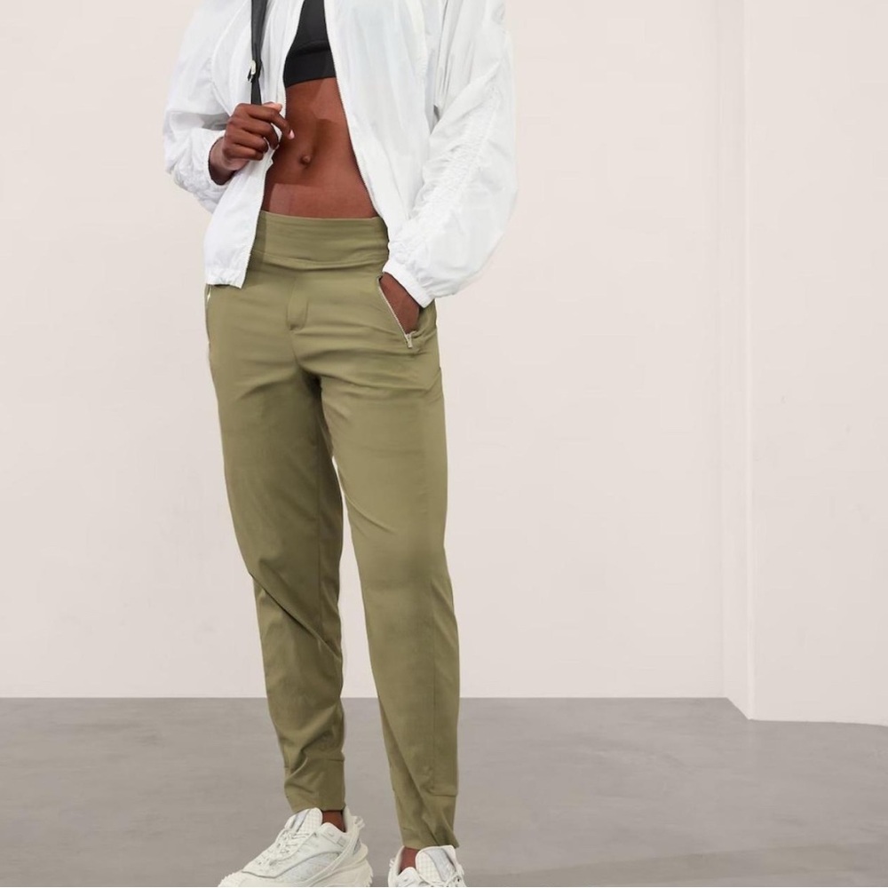 athleta trekkie north high mid rise jogger in maroon red